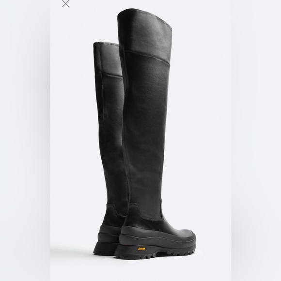 New ZARA OVER THE KNEE BLACK LEATHER VIBRAM BOOTS, US 7.5, $460 From London - Picture 2 of 16